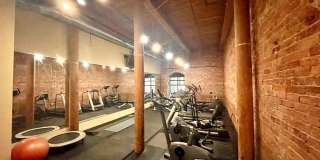 400 Mills Avenue Gallery 29