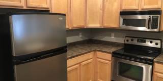 Updated 2 Bed, 2 Bath Main Floor Condo with Garage Updated 2 Bed, 2 Bath Main Floor Condo with Garage Gallery 7