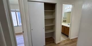 Available September 25th! 3 bed, 2.5 bath, 2 car garage for rent Gallery 21