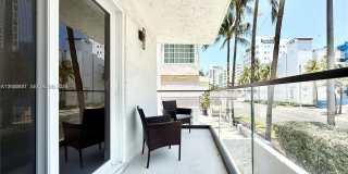 4122 Collins Ave Gallery 12