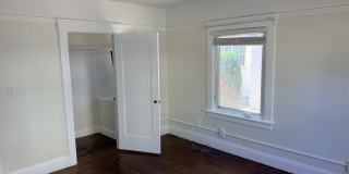 515 Davis St Gallery 1