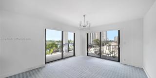 5415 Collins Ave Gallery 15