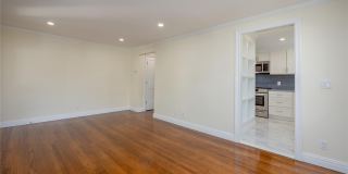 40 S Washington Street Gallery 16