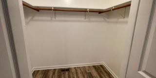 SW Updated Home - Wood Laminate Flooring, Front Porch & Deck! SW Updated Home - Wood Laminate Flooring, Front Porch & Deck! Gallery 15