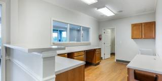 551 Westport Road Gallery 6