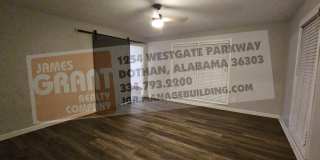 211 Plantation Road Gallery 31