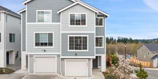 Luxury Townhome in Central Kitsap Gallery 1