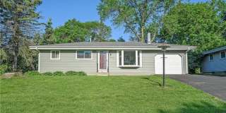 Classic, charming character *3Bd*2Bath*1 Den 1584 SqFt in New Hope Avail May 1! Gallery 1