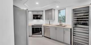 120 SE 5th Avenue Gallery 10