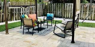 2640 NE 10th Ter Gallery 1