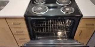 2960 Willamette St. Gallery 169