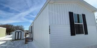 118 East Arlington Gallery 1