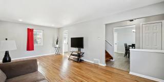 Updated 4BR Home in Blaine | Finished Basement | Large Yard Gallery 11