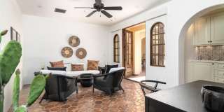4949 E Lincoln Drive Gallery 31