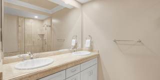 850 N Croft Ave unit: 203 Gallery 20