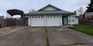 Great 4bed/2 bath home in west Eugene! Gallery 1