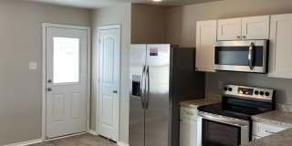Pre-Leasing Now! Spacious Four Bedroom | Two Bathroom Home in Jonesboro Gallery 6