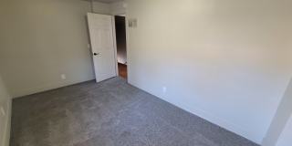 824 Lyon St NE Gallery 16