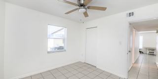 CENTRAL LOCATION IN PORT CHARLOTTE CENTRAL LOCATION IN PORT CHARLOTTE Gallery 28