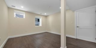 161 4th St Gallery 36