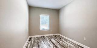 5170 Burlington Ave Gallery 15