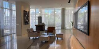 150 E Robinson St Gallery 33