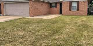 Home with Fenced in Back Yard Gallery 1