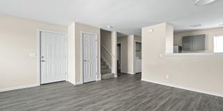 Diamond Ridge Townhomes Gallery 31