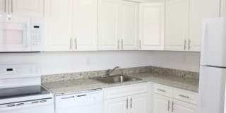 Lago Club Apartments Gallery 10