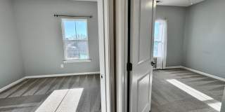 Available 07-08-26! Townhouse w/Garage - Pet Friendly - All Appliances Convey! Gallery 39
