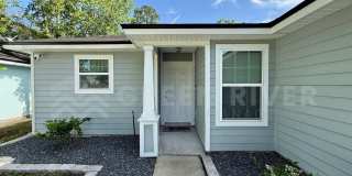 8212 MAPLE Street Gallery 5