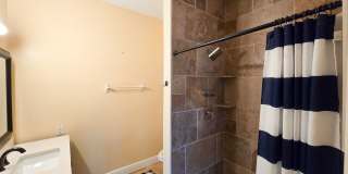 OCEANFRONT FURNISHED ANNUAL ONE BEDROOM ONE BATH Gallery 12