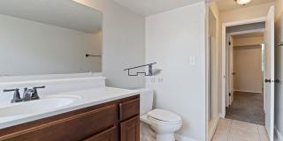 Centerville 4 Bedroom Condo Gallery 16