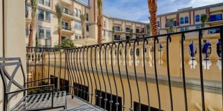 Ferrante Ferrante Gallery 127