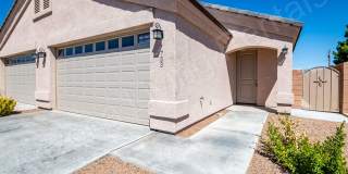 DON'T MISS THIS THREE BEDROOM TOWNHOUSE IN A PRIME LOCATION Gallery 3