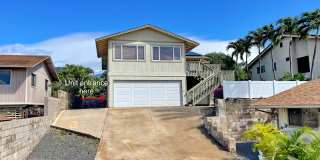 South Kihei 2 Bedroom / 1 Bathroom Unfurnished downstairs unit  - Peekaboo Ocean View Gallery 1