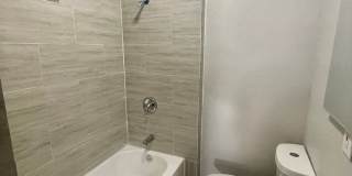 1 Bed + 1 Bath + Bonus Room for office! Gallery 9