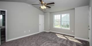 515 ELM Street Gallery 11