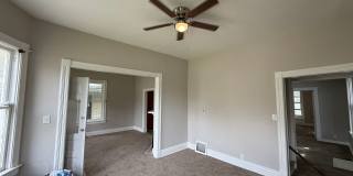 938 W Edwards Springfield, IL Gallery 7