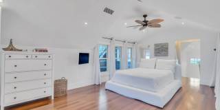 985 Ocean Avenue Gallery 88