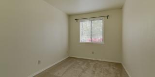 Roomy Remodeled  Kirkland Condo Gallery 15