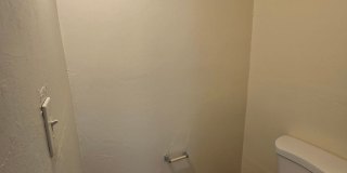 CHARMING AND UPDATED 2 BEDROOM 1 BATH Gallery 25