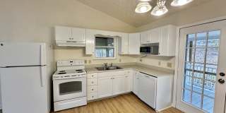 841 Sylvia Ln Gallery 1