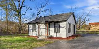 3703 Redding Road Gallery 2