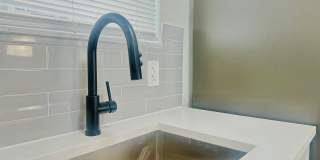Modern Apartments  Near Jackson Hospital: 1-3 Bedroom Options Gallery 6