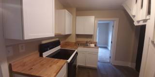 3 Bedroom, 1 Bathroom home with new kitchen! Gallery 1