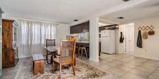 Beautiful and Spacious 2 bedroom 2 bath home Gallery 4
