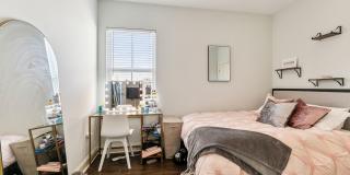 7519 Maple Street Gallery 21