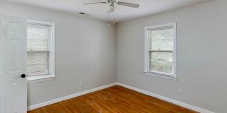 4 Bedroom 2 Bath House in Lawton Bluff - James Island Gallery 5