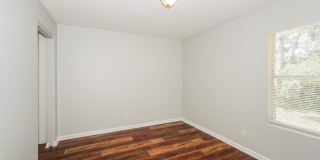 Newly Renovated Single Family Home | 4 BR/2BA | Partially fenced  front yard Gallery 12